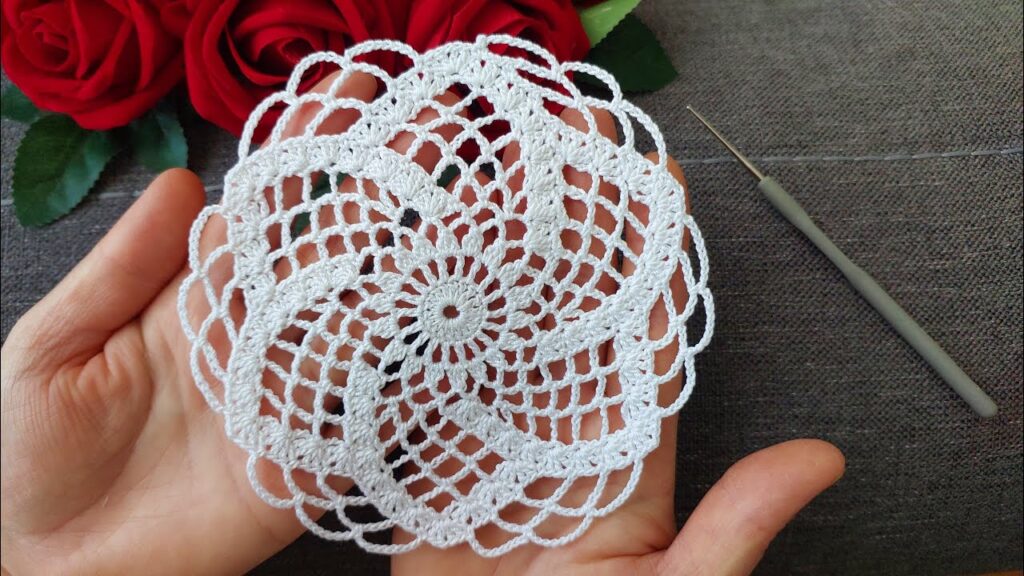 Wonderful Beautiful Flower Crochet Pattern: Free Online Tutorial for Crocheting Beginners