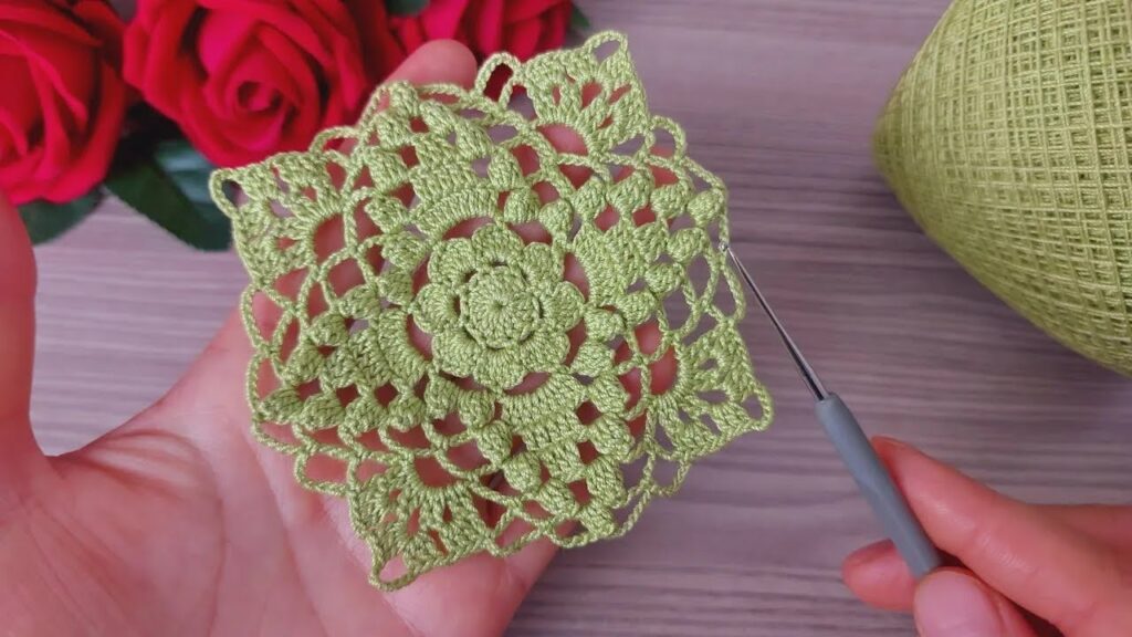 Mastering Flower Crochet: Easy Tutorial for Beginners | Step-by-Step Crocheting Guide”