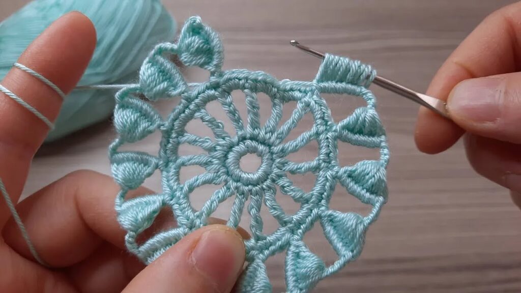 Super Easy Crochet Flower Coaster Motif – Gorgeous and Simple DIY Tutorial 💗