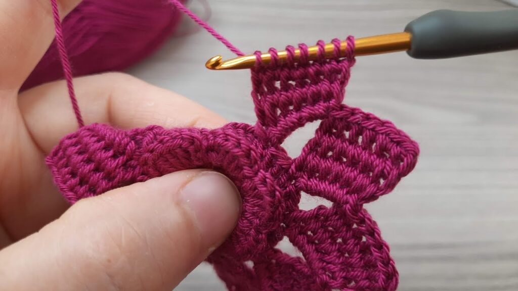 Super Easy Tunisian Crochet Flower Coaster – Stunning and Simple Pattern