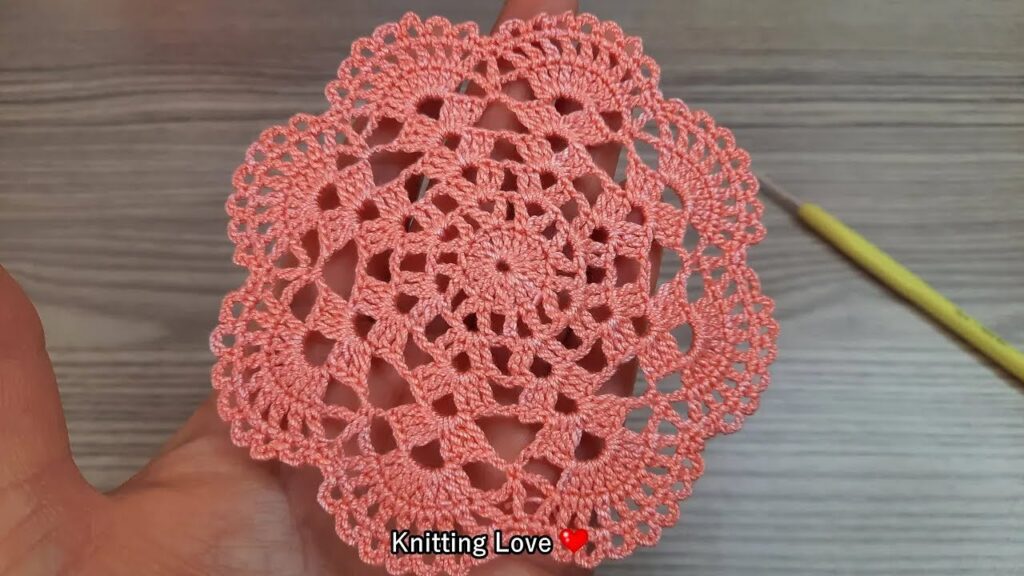 Fantastic and Beautiful Flower Crochet Pattern: Online Tutorial for Beginners Tığ İşi 2024