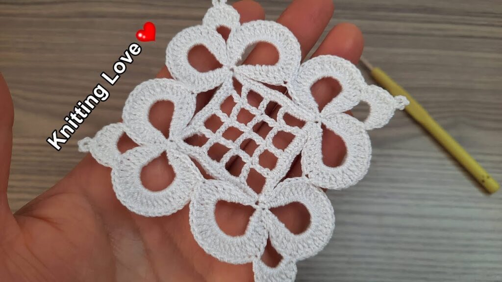Extraordinarily Beautiful Flower Crochet Pattern: Online Tutorial for Beginners Tığ İşi Örgü
