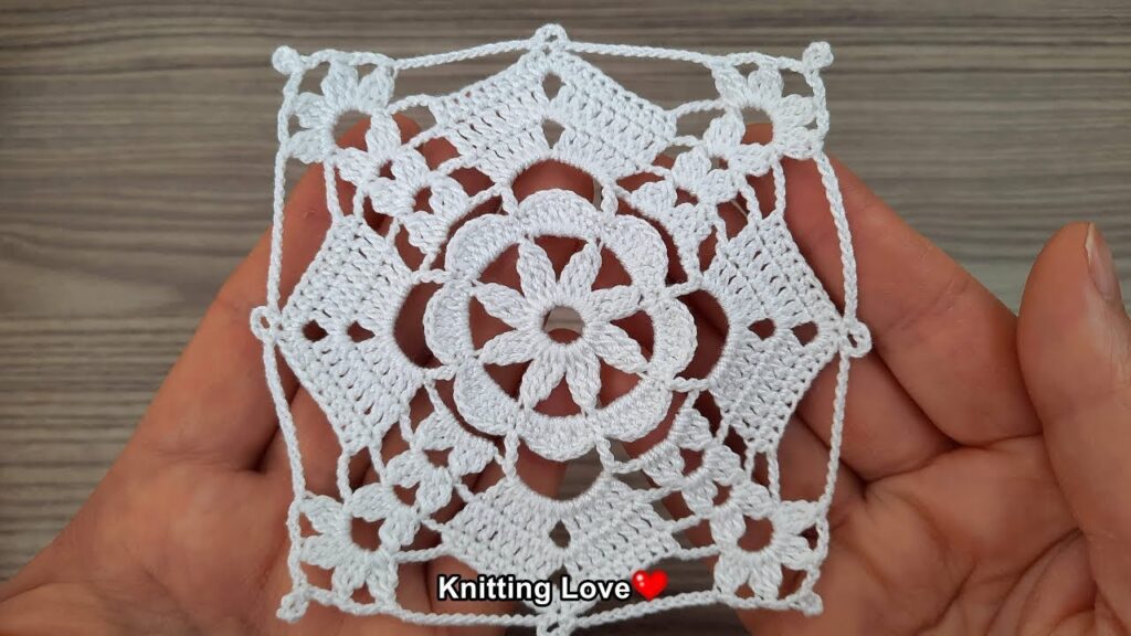 Step-by-Step Tutorial: Beautiful Flower Crochet Pattern for Beginners