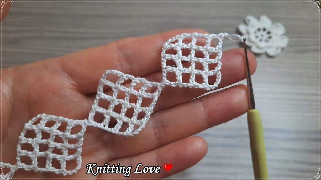 Create Your Own Stunning Tunisian Crochet Flower Shawl: A New Piece for Your Home Decor