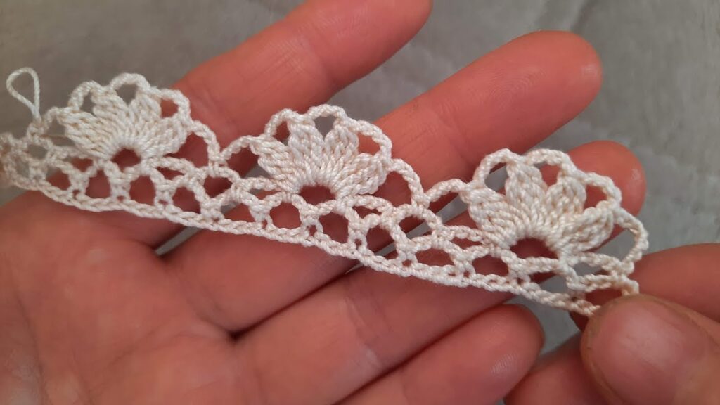 Discover a Magical World with Your Blooming Crochet! /Çiçek Tığ İşi Büyüleyici Bir Dünya Keşfet!