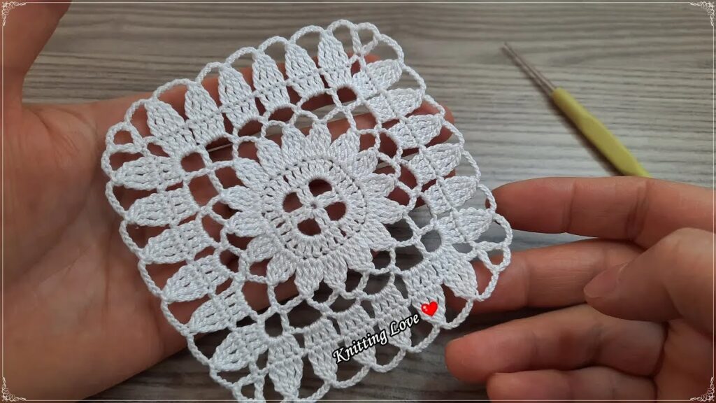 Super Easy Flower Crochet Motif Tutorial for Beginners | Harika Tığ İşi