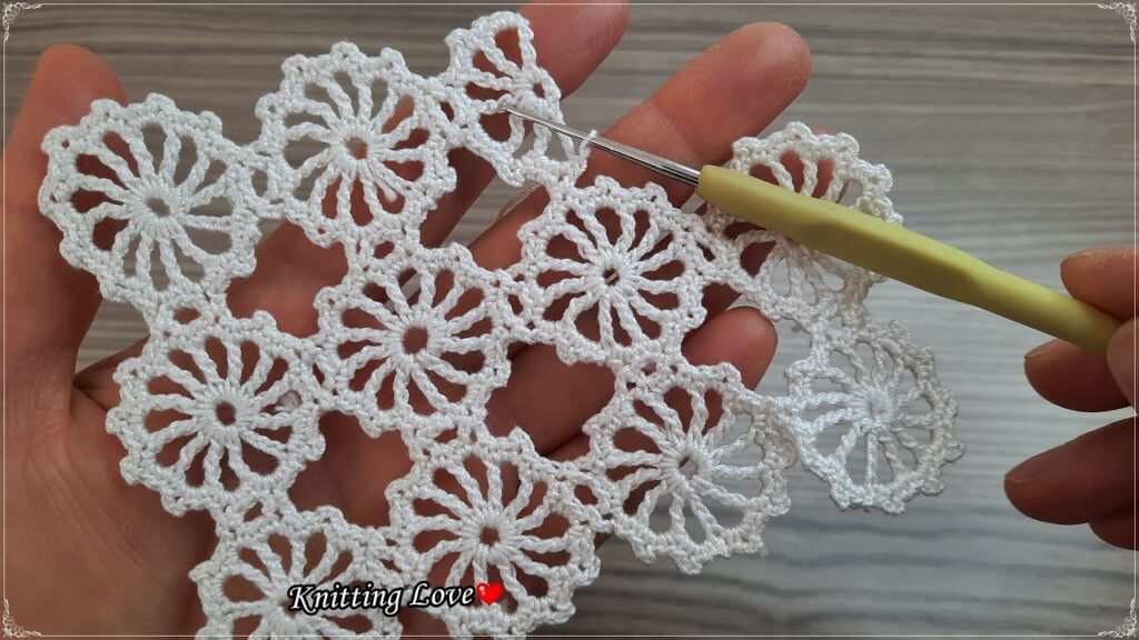 AMAZING 🌸 Beautiful Flower Crochet Filet Shawl & Cover | Easy Tığ İşi Örgü Model 2024