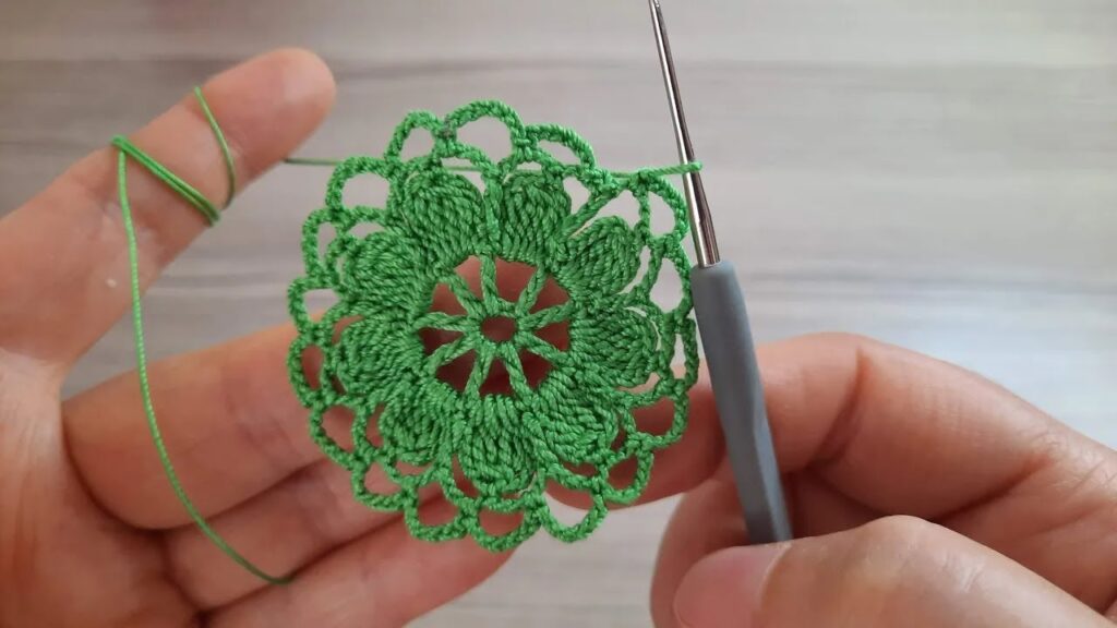 Trendy Crochet Flower Motifs | Perfect Souvenir Gift Ideas Your Friends Will Love! 🌸😍