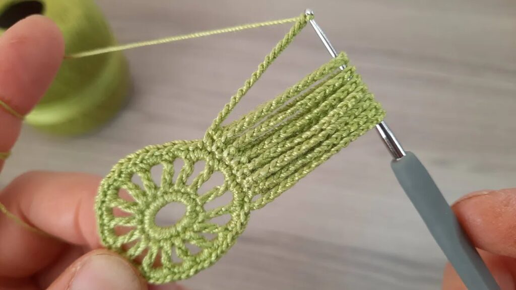 Wonderful & Beautiful Crochet Flower Pattern 😍 | Knitting Crochet Filet Etol Shawl Cover Model 2025