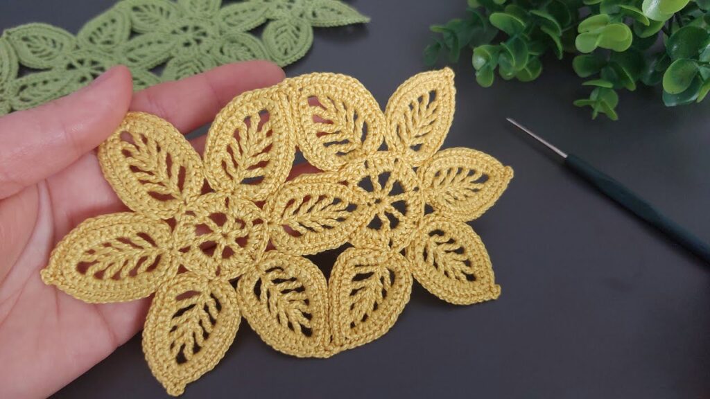 🌟Stunning Tile-Patterned Crochet Shawl | Elegant Tunic, Blouse, Runner & Curtain Design🧶