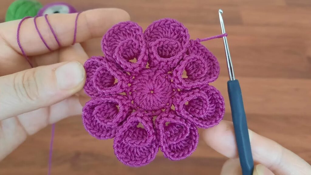 Beautiful & Easy Floral Square Crochet Pattern | Beginner-Friendly Knitting Tutorial