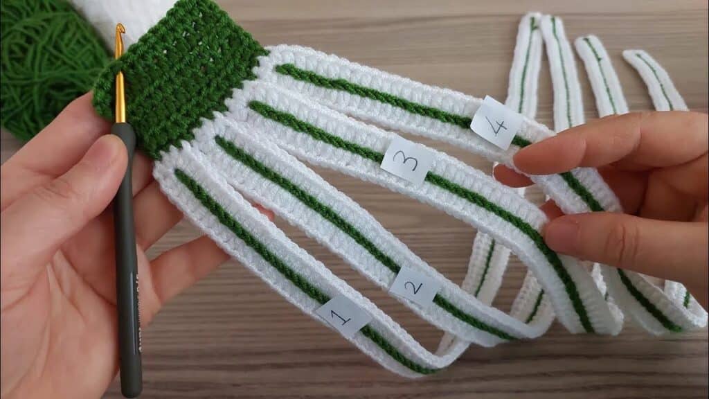 Super Crochet Idea! ✨ How to Make an Eye-Catching Hair Band | Easy Tığ İşi Tutorial for Beginners