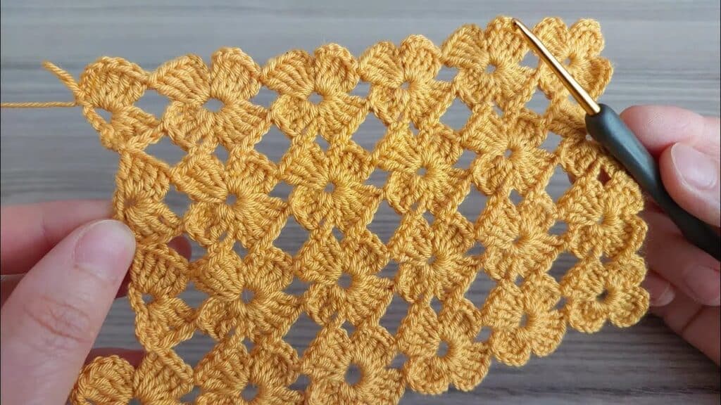Very Beautiful Crochet Flower 🌸 | Easy Knitting Pattern & Step-by-Step Tutorial for Beginners
