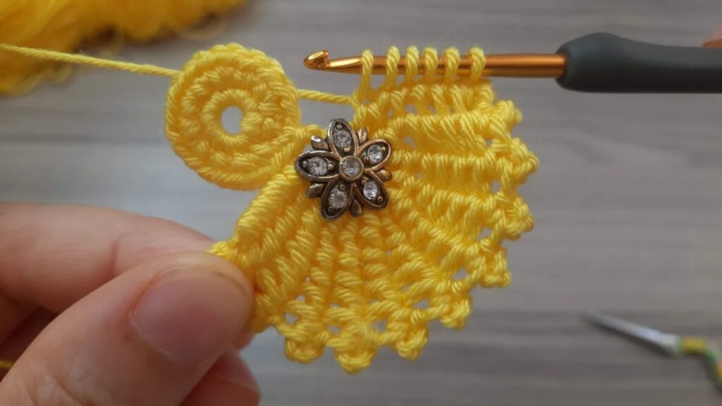Super Easy Tunisian Crochet Motif 🌿 | Beginner-Friendly Pattern by Knitting Love | Tunus İşi 2025