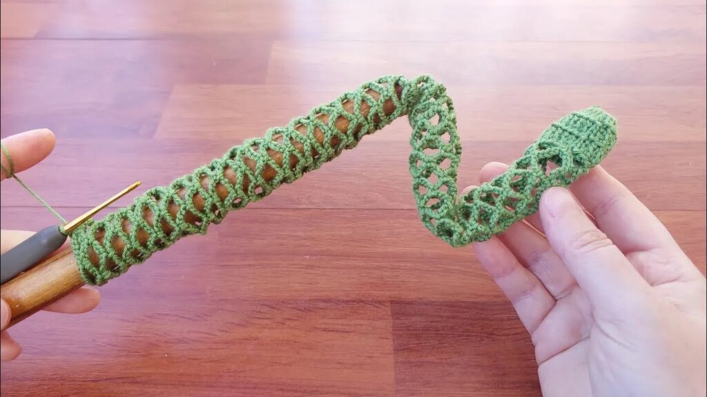 Nice Idea! 🧶 Beautiful & Eye-Catching Crochet Piece You Must Try | Useful Crochet Tutorial for
